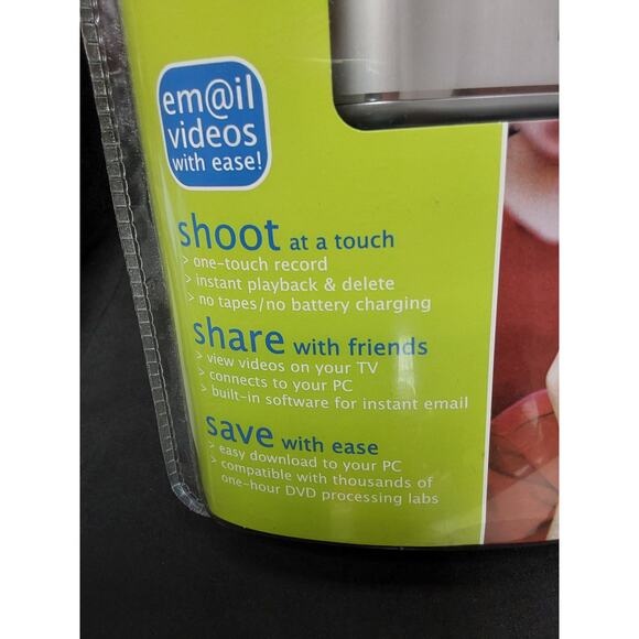 RCA Hard Drive Camcorder Camera with accessories model EZ101 New Sealed - Picture 6 of 6